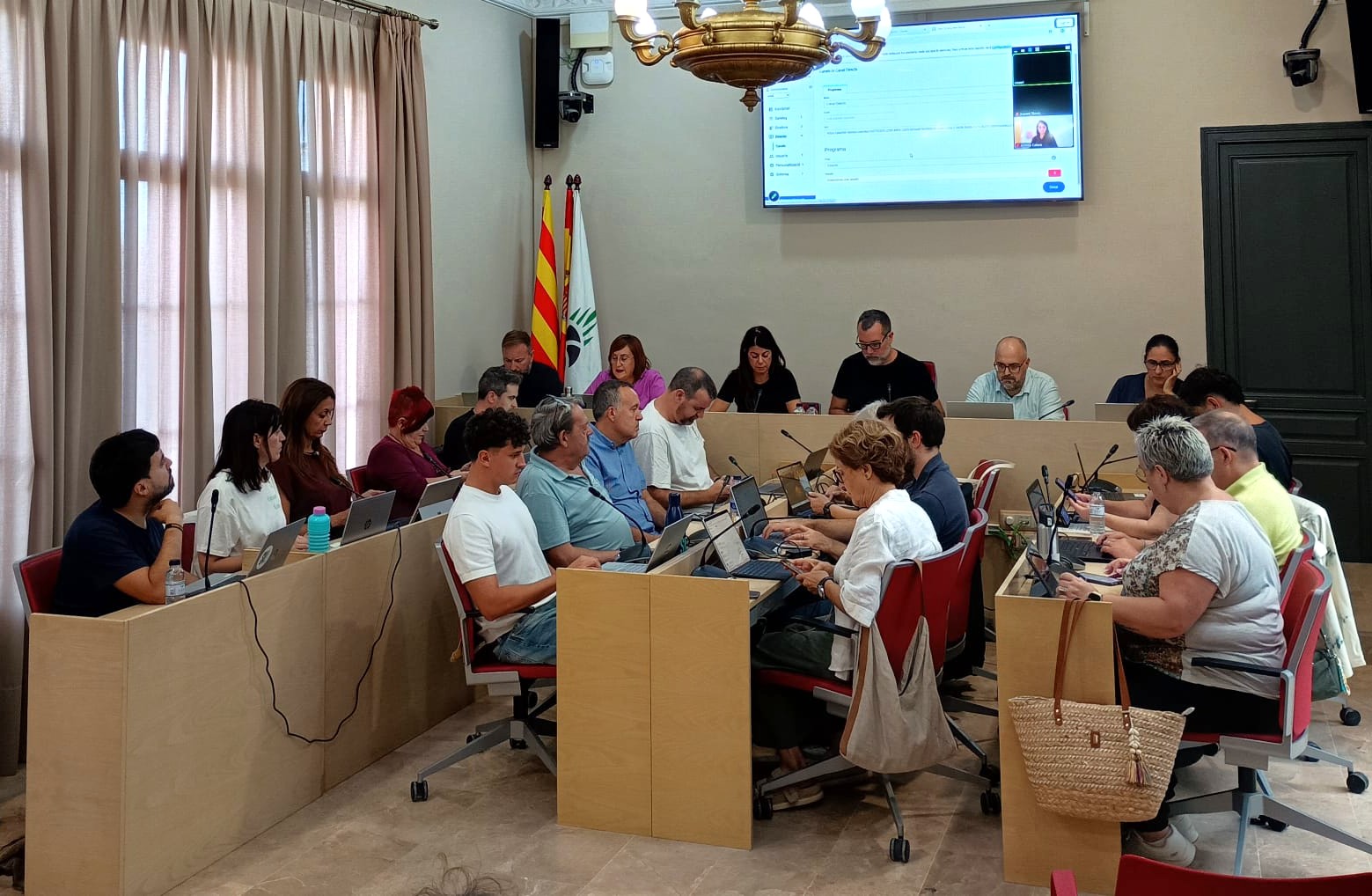 Sant Vicenç dels Horts aprova una nova pujada d’impostos i taxes municipals per al 2027