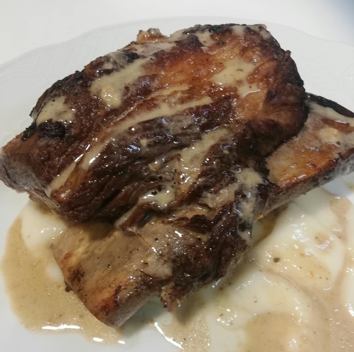 Més de deu hores de cocció per a un plat que anuncia l’arribada de la tardor